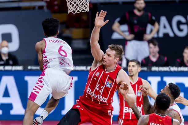 在足球这项 在足球这项